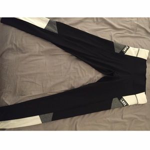 PINK Ultimate gym leggings.