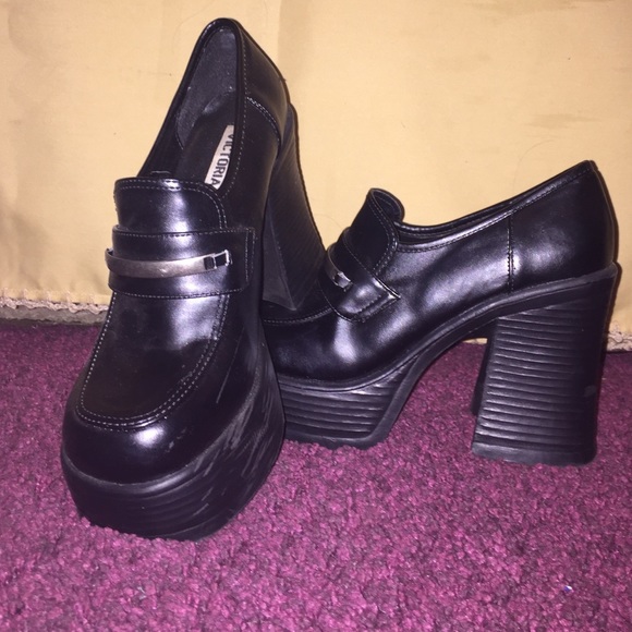 Black 90's platforms
