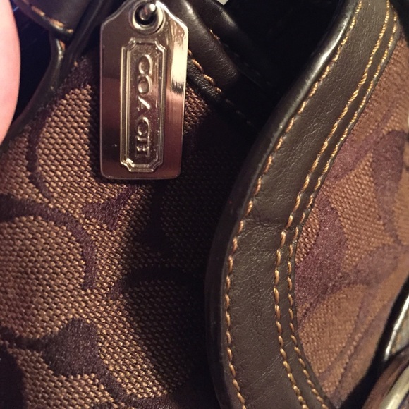 2 Coach purses - Picture 2 of 4
