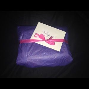 Another beautiful package, ready to ship!!! 😍😁