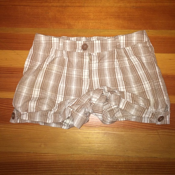Short shorts