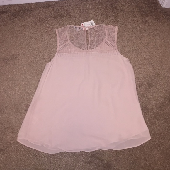Cute sleeveless beige top - Picture 2 of 2