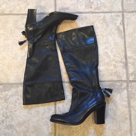 Nine West Shoes - Black leather boots with lace up tassle back