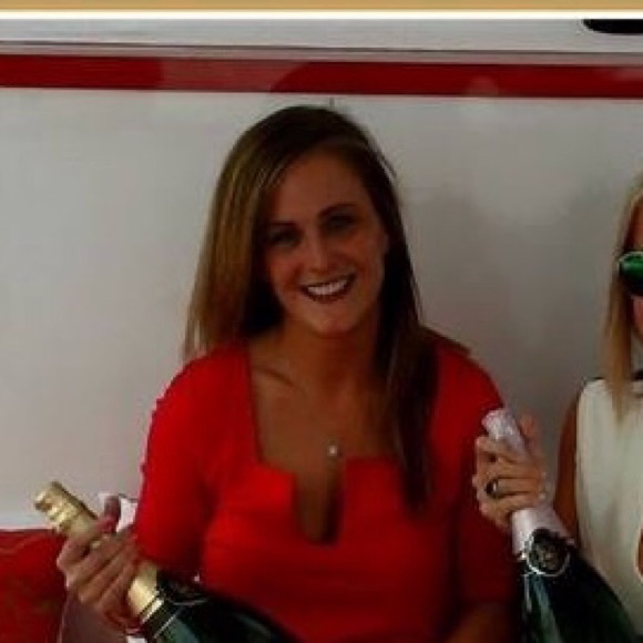 Meet your Posher, Michelle - Picture 2 of 2