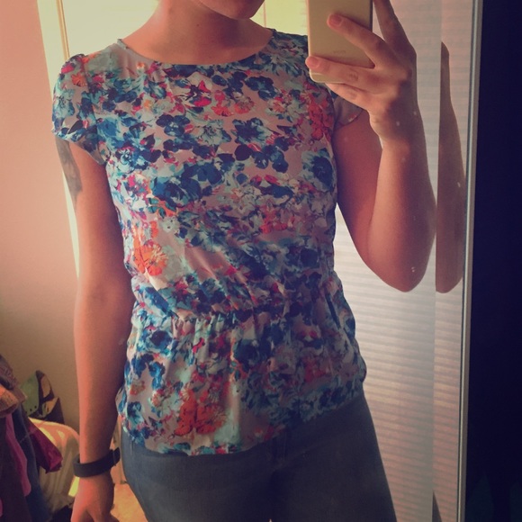 Halogen floral top
