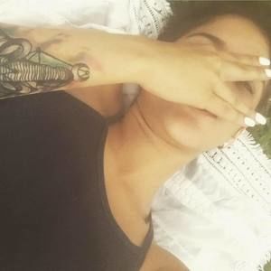 Meet your Posher, Adriana