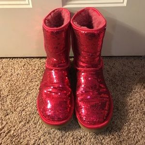 Red sequin Ugg boots Sz 8