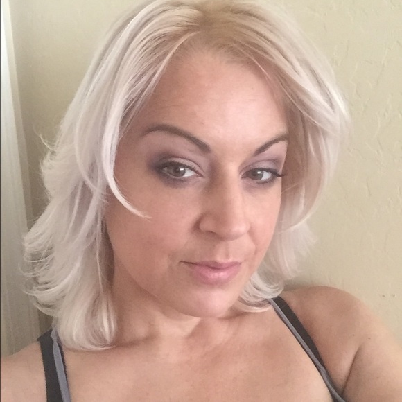 Meet your Posher, Valerie - Picture 4 of 4