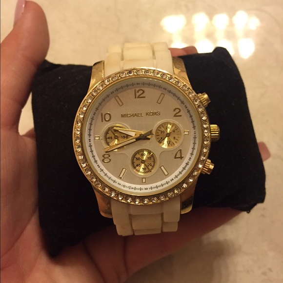 MK WATCH