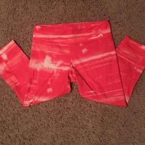 UnderArmour Lava Crop