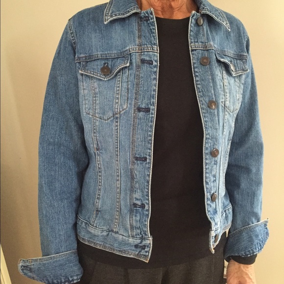 Eddie Bauer denim jacket - Picture 1 of 2