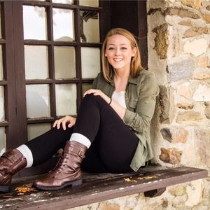 Meet your Posher, Holly