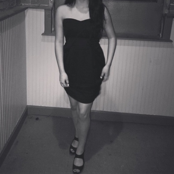 Black dress - Picture 1 of 1