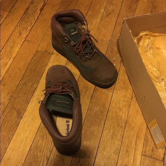 Timberlands 6.5 Y beef/broccoli field boot in box