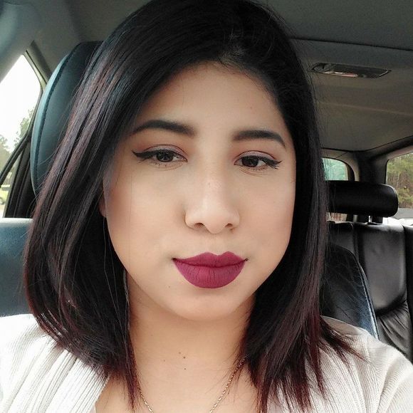 Meet your Posher, Noyani