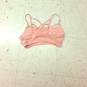 Strappy sports bra! 😍😍