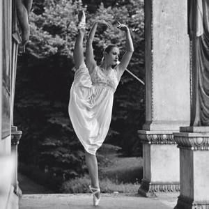 Meet your Posher, Adrienne