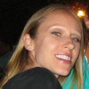 Meet your Posher, Joelle