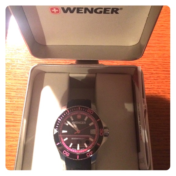 WENGER Women's watch - NEW - Pink and Black