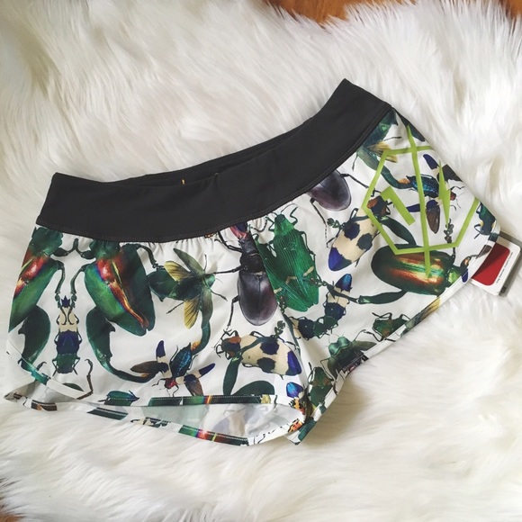 Reebok bug shorts Clearance