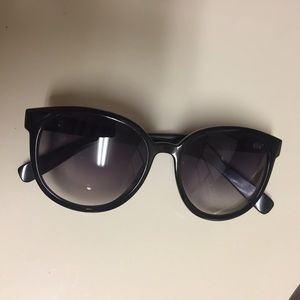 Super cute brand new sunglasses