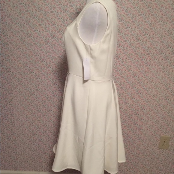 Studio One Mesh Insert Dress - Picture 3 of 4