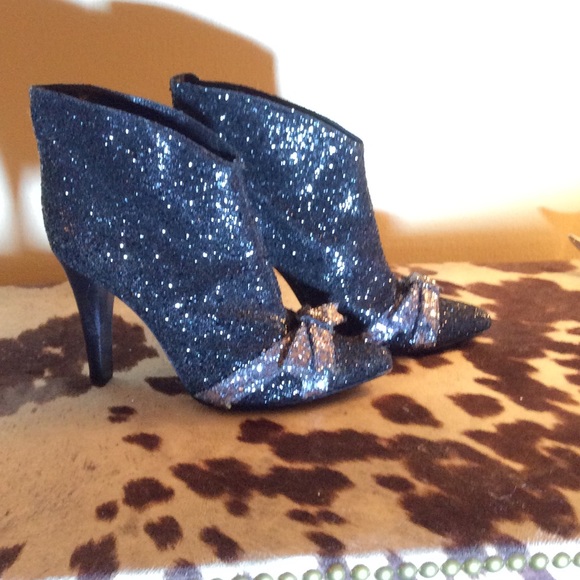 NEW Glitter glam bootie!!