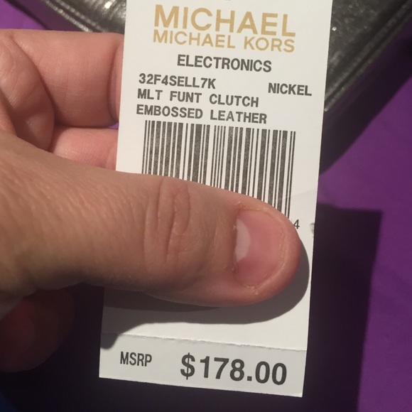 Authentic Michael Kors clutch - Picture 4 of 4