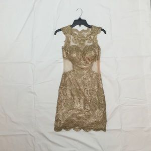 Dave & Johnny Homecoming Dress