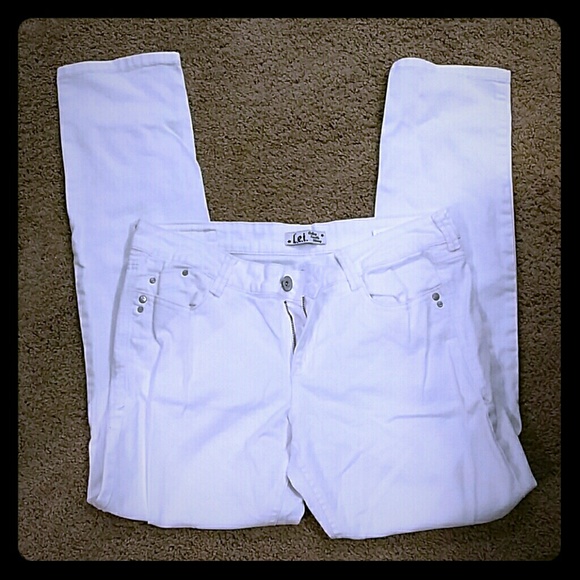 White mid-rise skinny jeans
