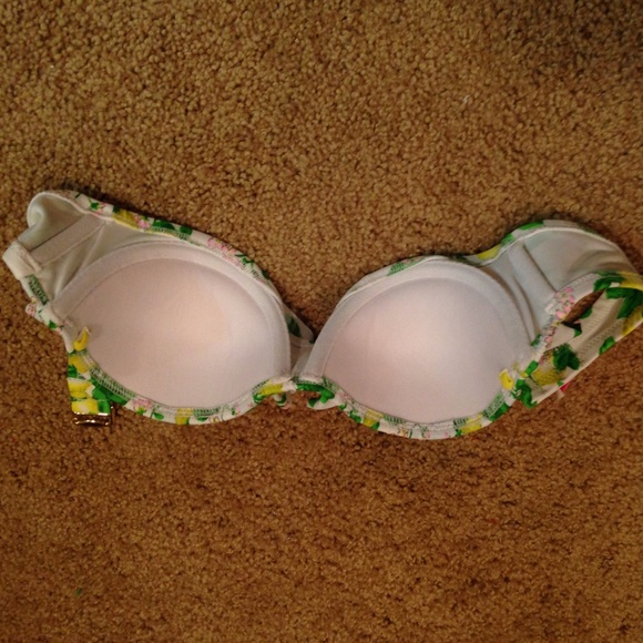 Swim suit - Picture 3 of 4