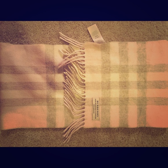 Burberry Accessories - Burberry cashmere pink nova checkered scarf