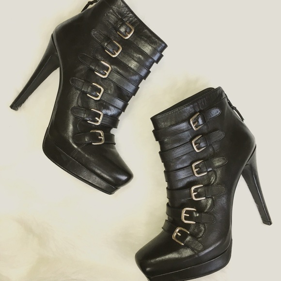 Stuart Weitzman Shoes - NWOT Stuart Weitzman Black Platform Booties
