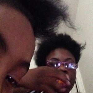 Meet your Posher, Jamira