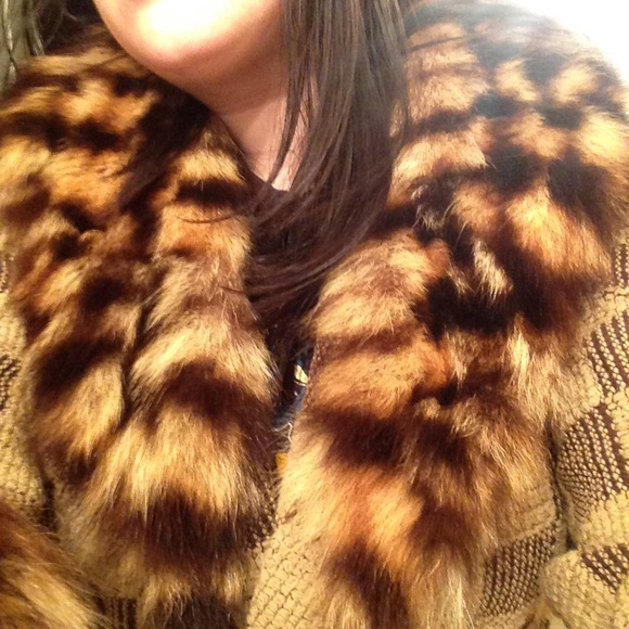 Meet your Posher, Adriana - Picture 2 of 4