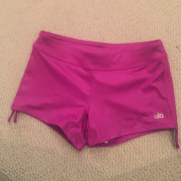ALO short shorts for hot yoga. Running. Spinning.