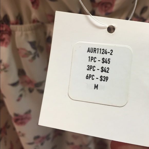 Modlook Floral Romper - Picture 4 of 4