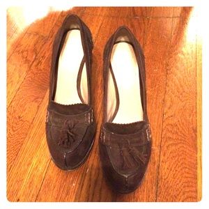 Vince Camuto suede loafers size 7