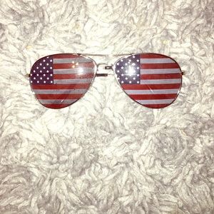 Sunglasses aviators