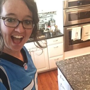 Meet your Posher, Stephanie