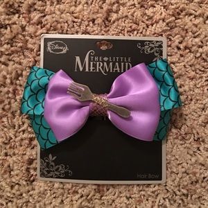 Hot Topic Little Mermaid Hair clip