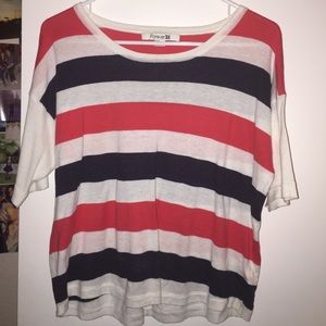 Red white and blue sweater/top