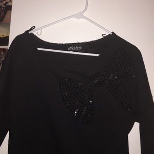 Black sweater with bow