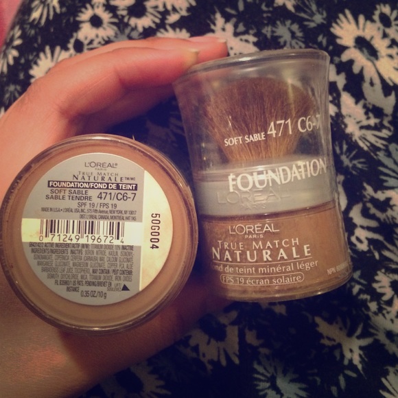 2 Loreal true match Naturale foundation