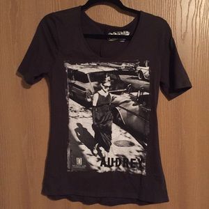 NWOT Breakfast at Tiffany's Scoop Neck Tee