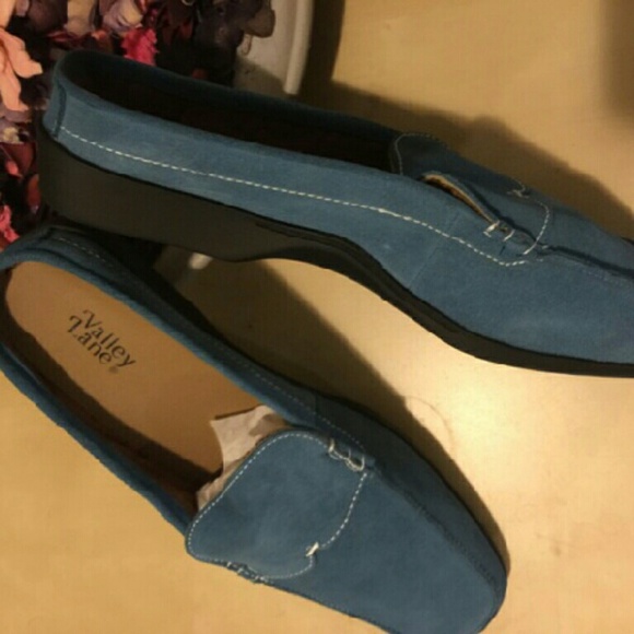 Women's shoes