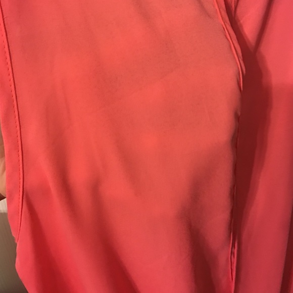 NWT Coral top - Picture 3 of 4