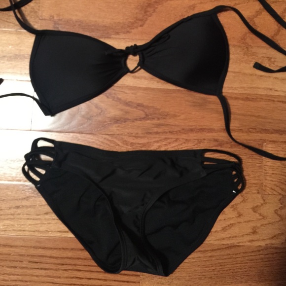Black push up bikini top!