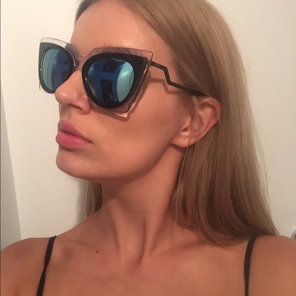 New authentic Fendi sunglasses in original package main image 4