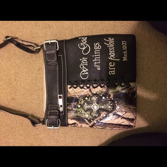 Camo purse
